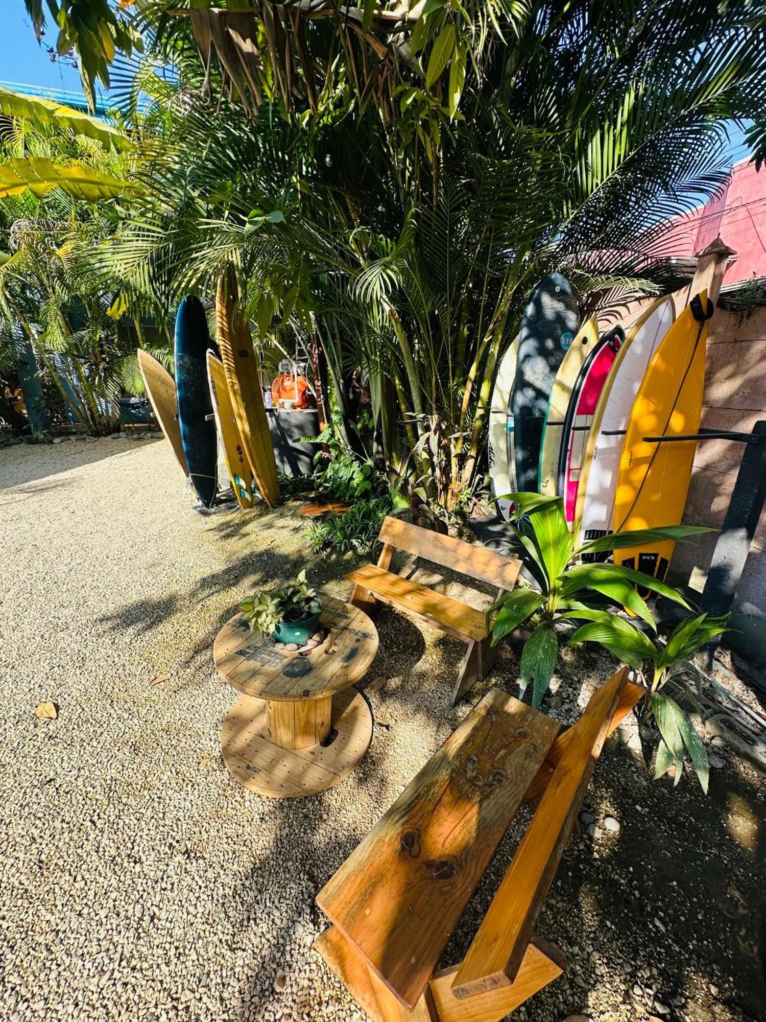 Surf Paradise * Playa Santa Teresa (Puntarenas)