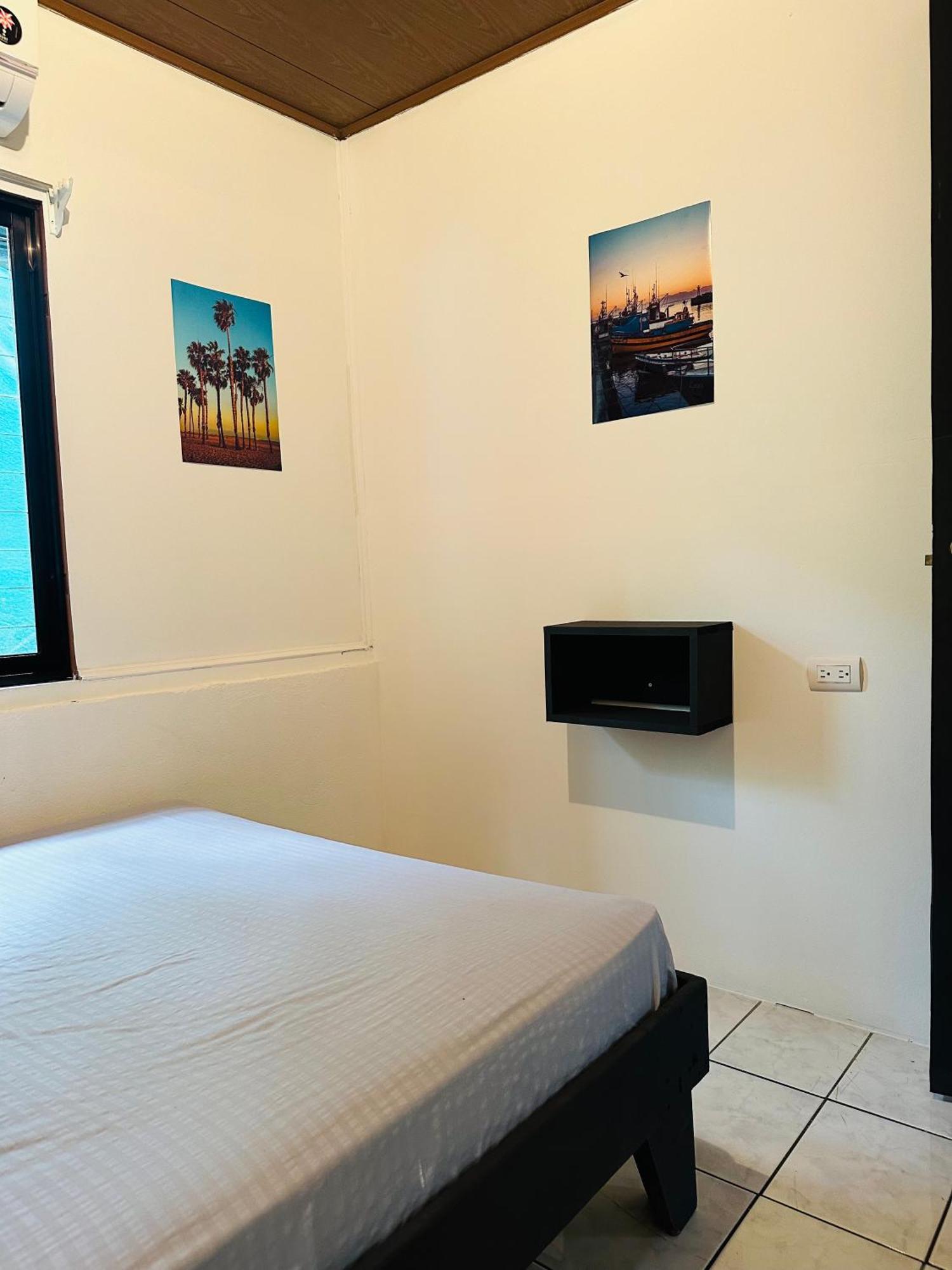Surf Paradise Hotel