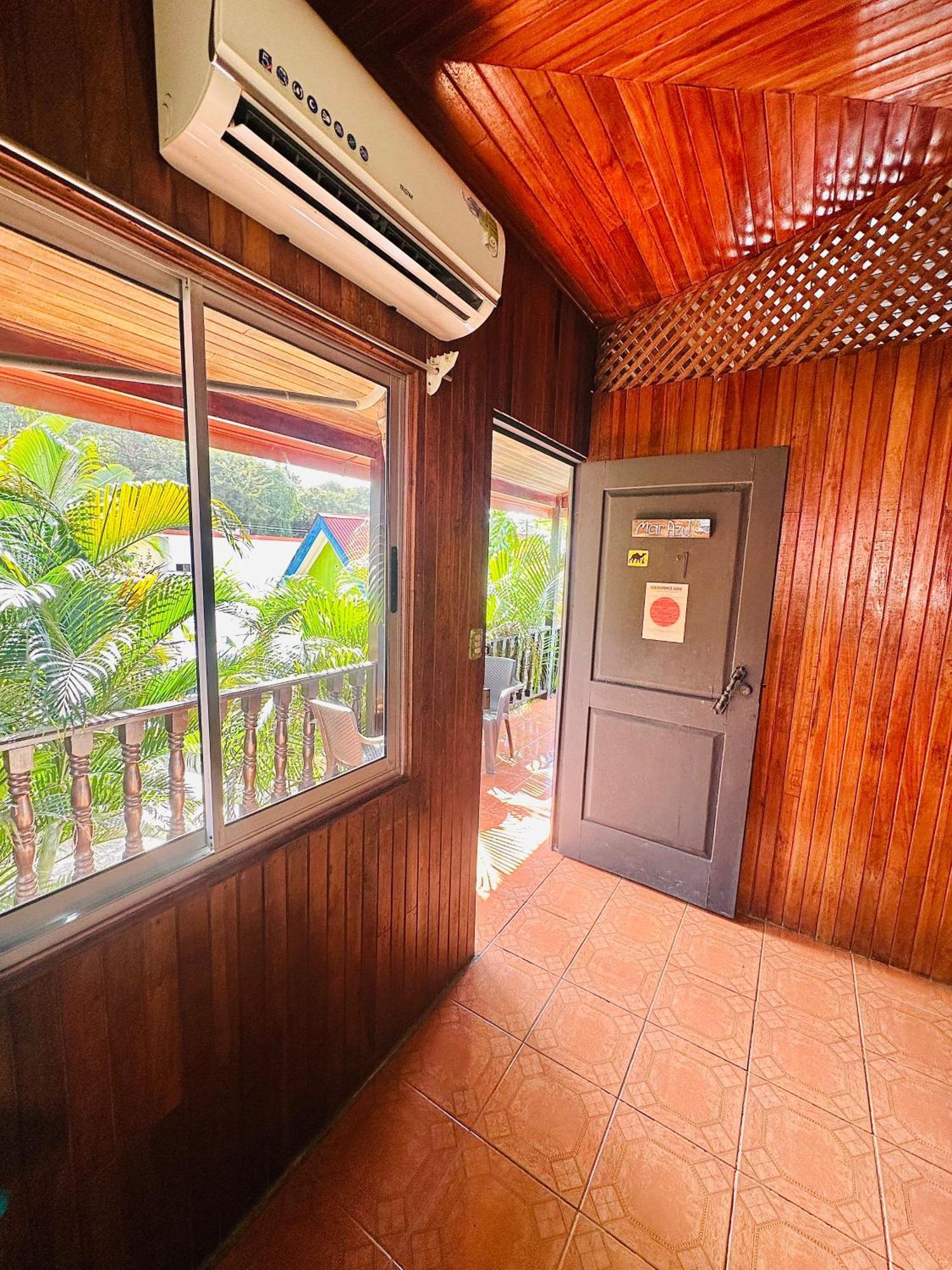 Surf Paradise Hotel